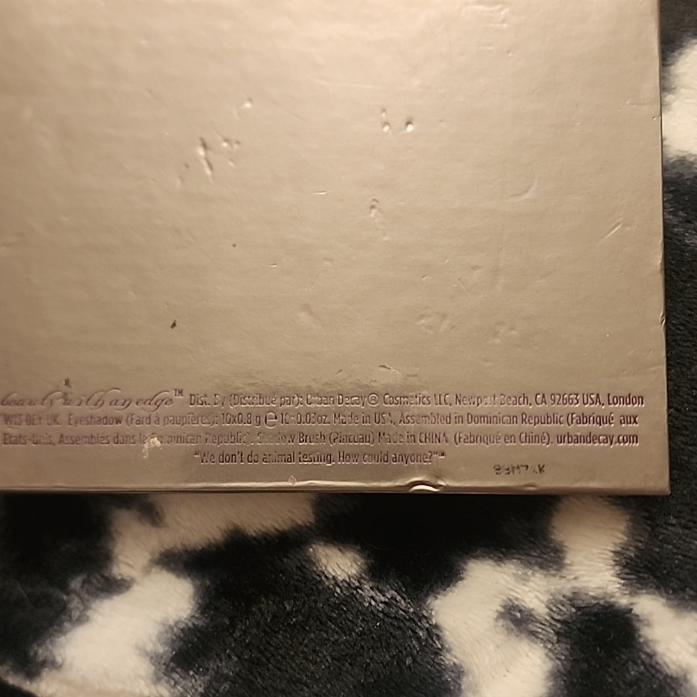 Urban Decay Ammo Eyeshadow PALETTE - Picture 2 of 3
